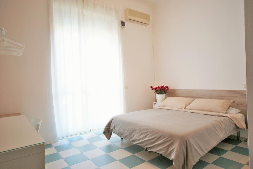 Hotel Happy Marina di Pietrasanta Exterior photo