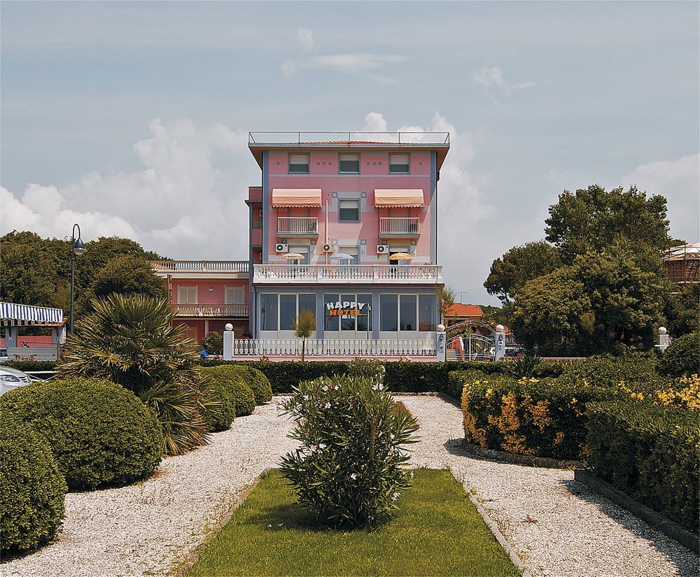Hotel Happy Marina di Pietrasanta Exterior photo